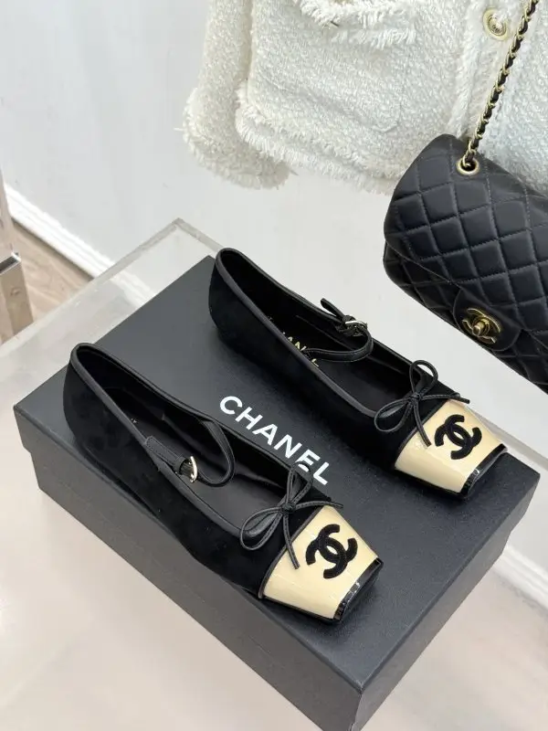Chanel Балетки женские — Фото 3