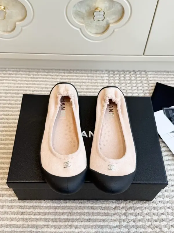 Chanel — Балетки