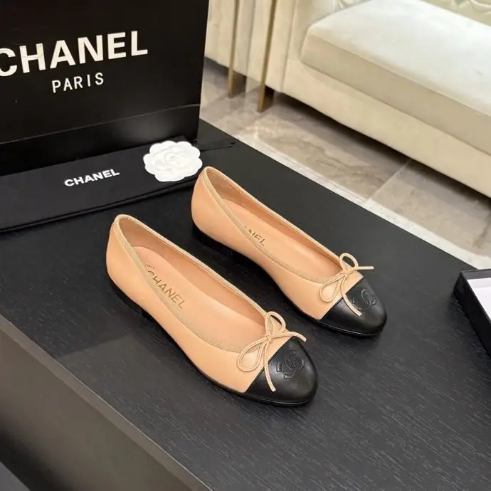 Chanel — Балетки