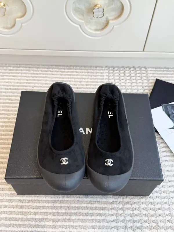 Chanel — Балетки