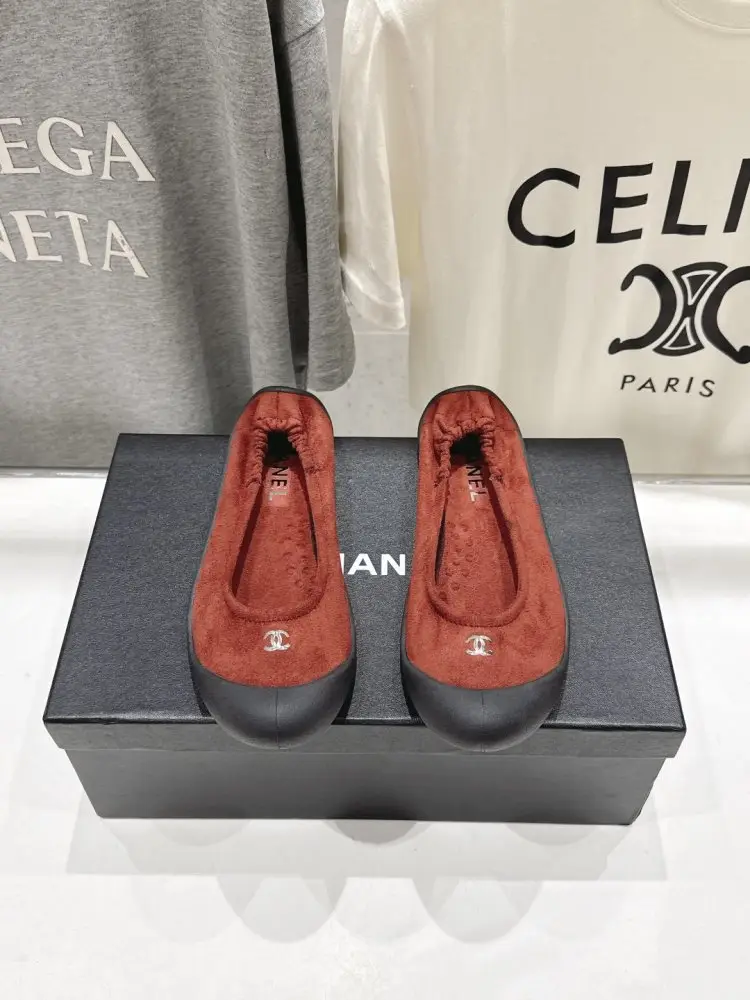 Chanel — Балетки