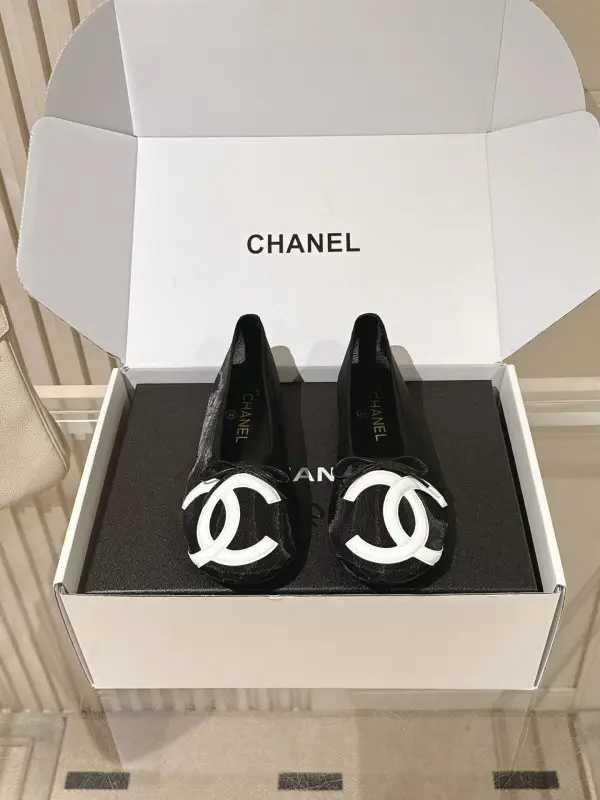 Chanel — Балетки