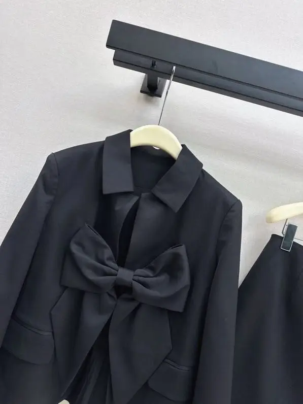 Chanel Блейзер с большим бантом и юбка А-силуэта — Фото 5