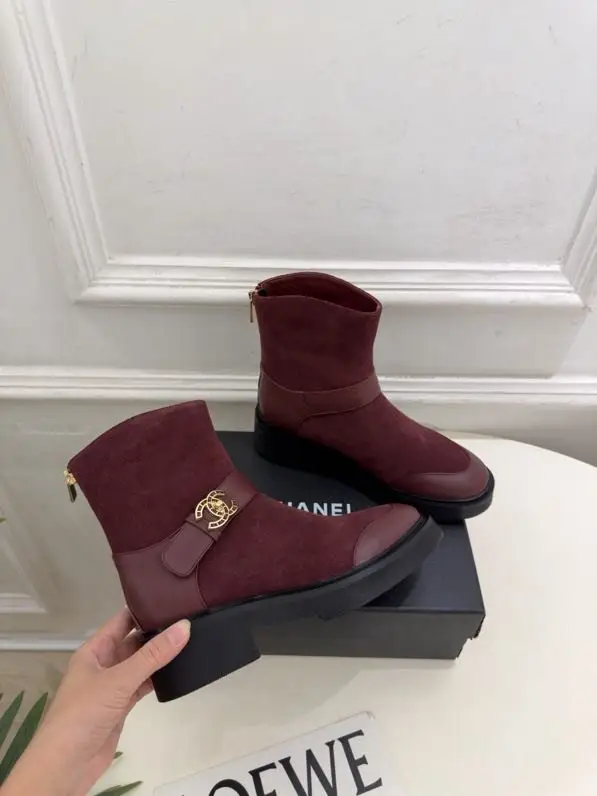 Chanel Черевики Chanel Double C з пряжкою і блискавкою ззаду — Фото 2