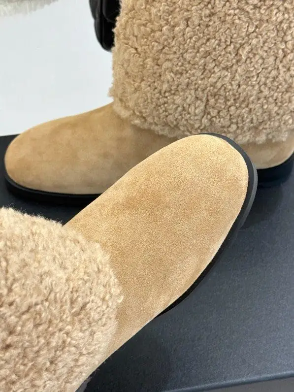 Chanel Boots fur winter women's — Photo 5