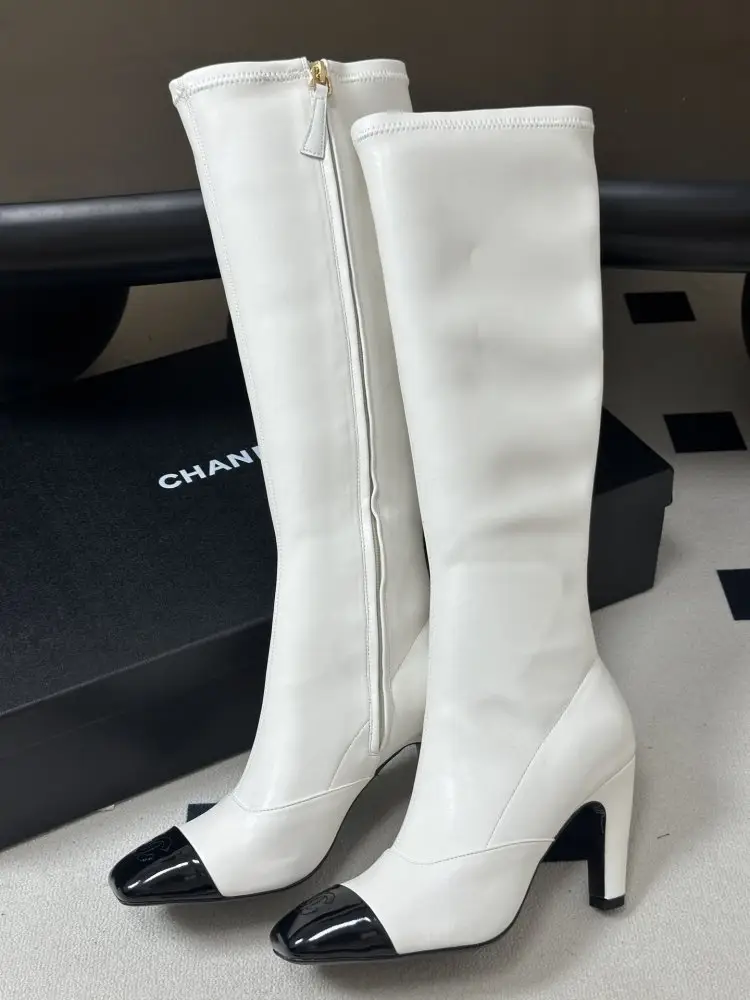 Chanel Чоботи ботфорти жіночі на високому підборах — Фото 4