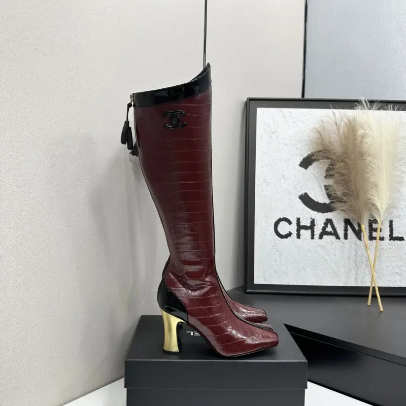 Chanel — Чоботи високі шкіряні жіночі на підборах