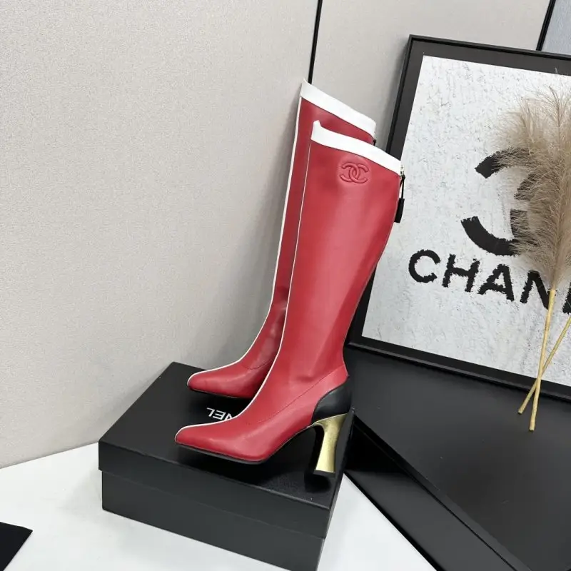 Chanel Boots high leather women's on heel — Photo 2