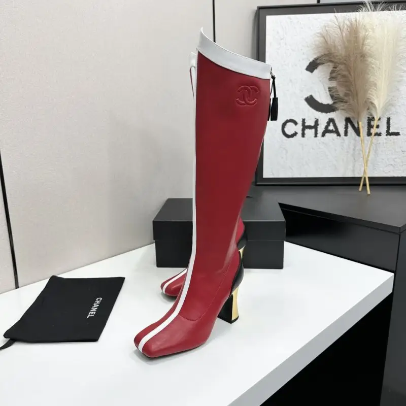 Chanel Boots high leather women's on heel — Photo 4