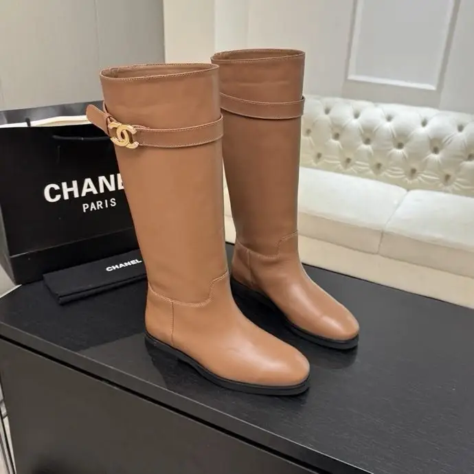 Chanel — Чоботи шкіряні жіночі