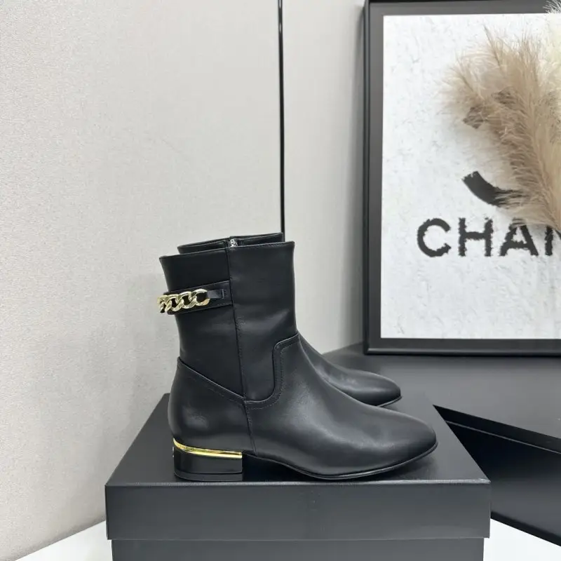 Chanel — Ботинки кожаные женские