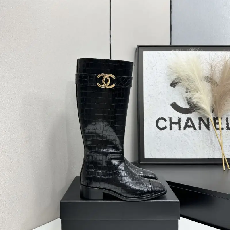 Chanel — Чоботи шкіряні жіночі