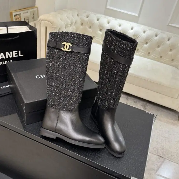 Chanel — Чоботи шкіряні жіночі