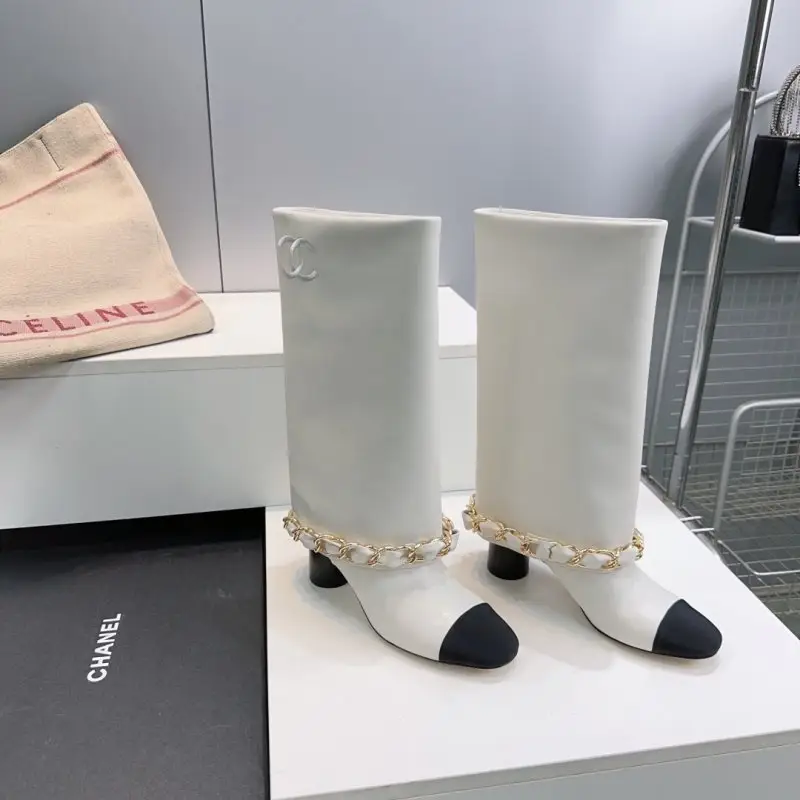 Chanel — Чоботи шкіряні жіночі