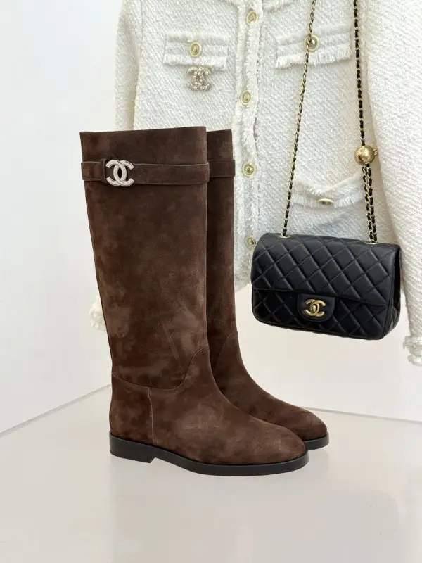 Chanel — Чоботи шкіряні жіночі