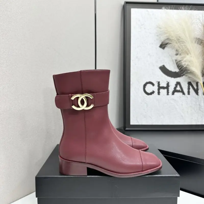 Chanel Ботинки кожаные женские — Фото 1