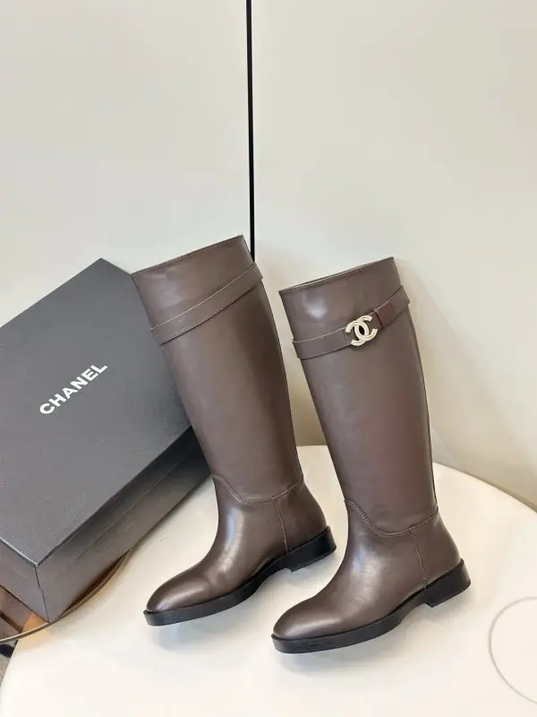 Chanel — Чоботи шкіряні жіночі