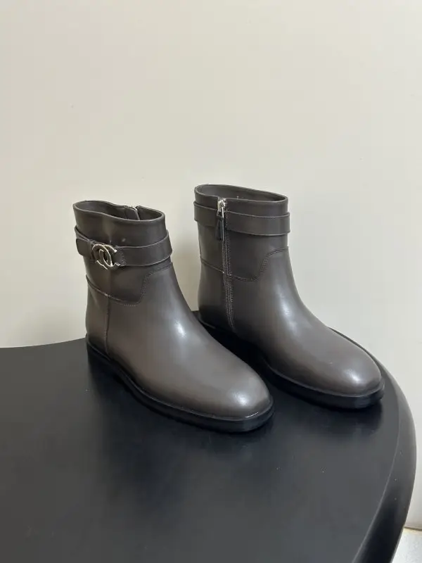 Chanel — Boots leather women's