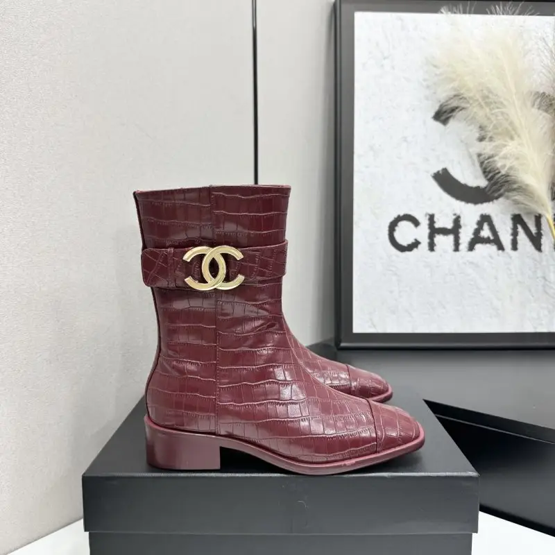 Chanel — Ботинки кожаные женские
