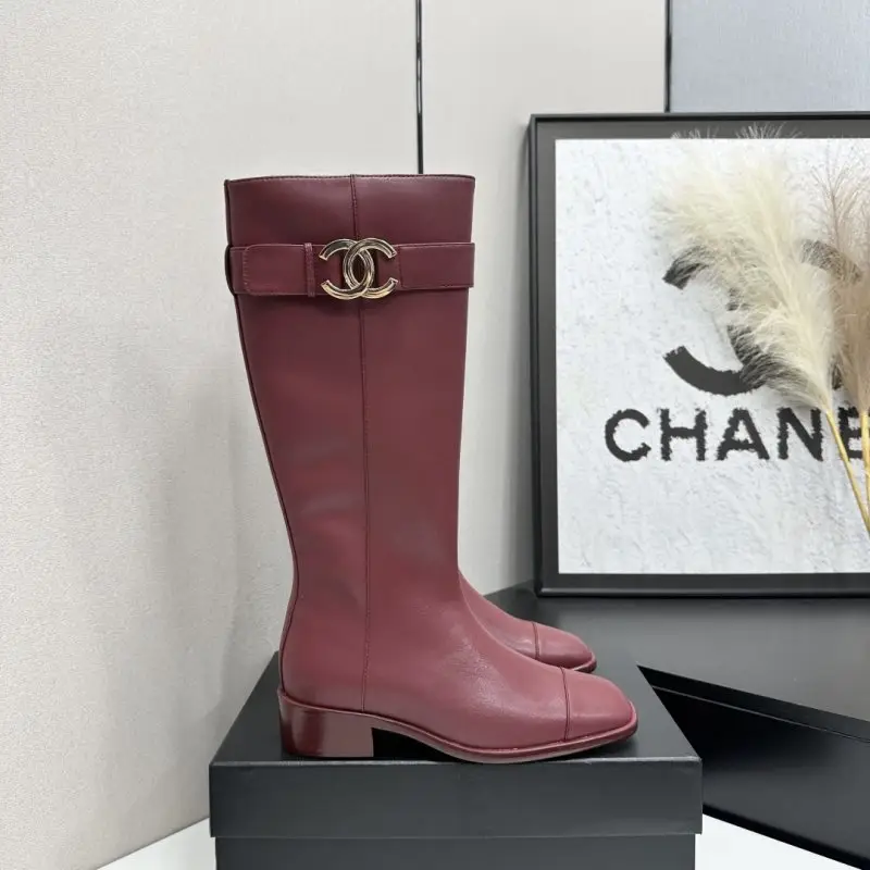 Chanel — Чоботи шкіряні жіночі