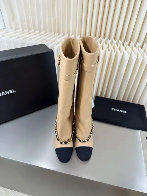 Chanel Boots leather women's — Photo 2