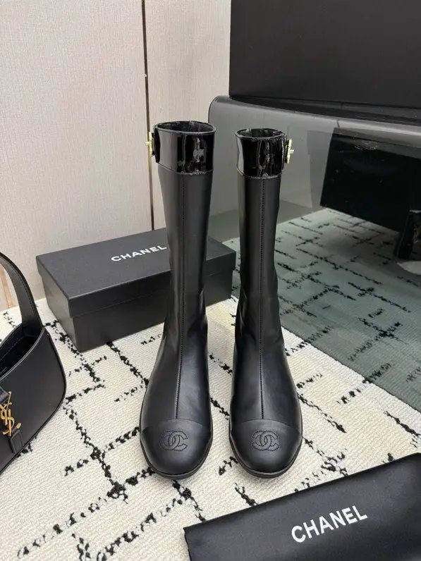 Chanel Boots leather women's — Photo 2