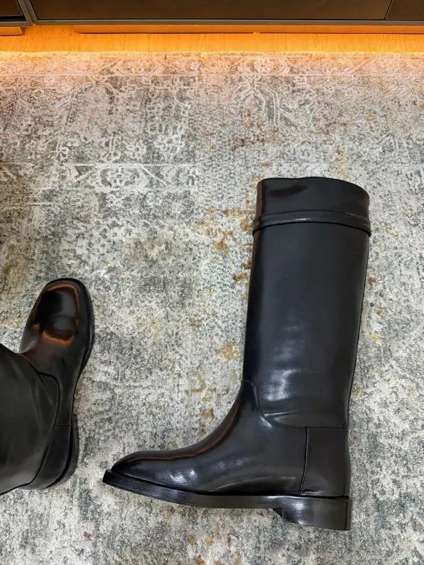Chanel Boots leather women's — Photo 2