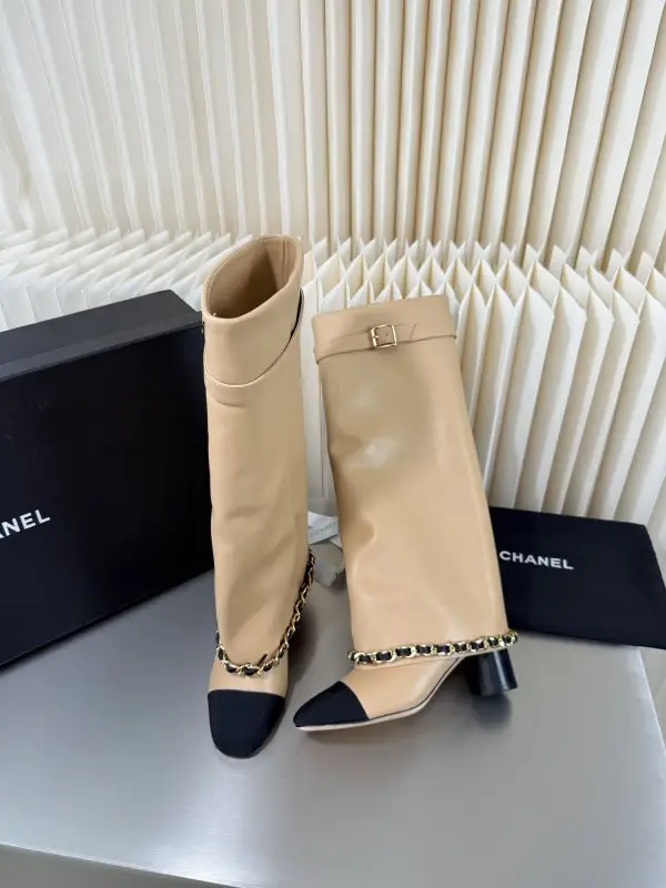 Chanel Boots leather women's — Photo 3