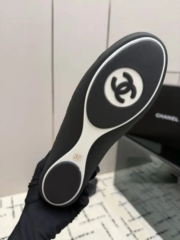 Chanel Boots leather women's — Photo 3