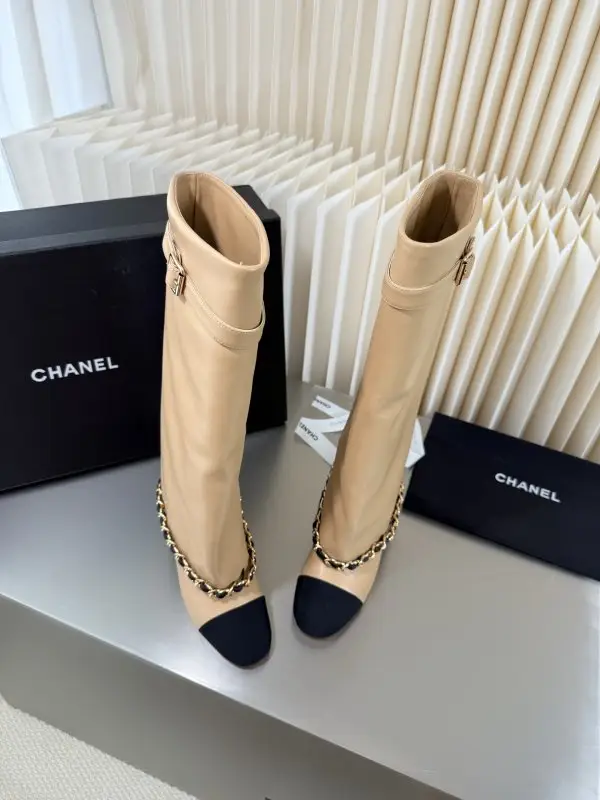 Chanel Boots leather women's — Photo 4
