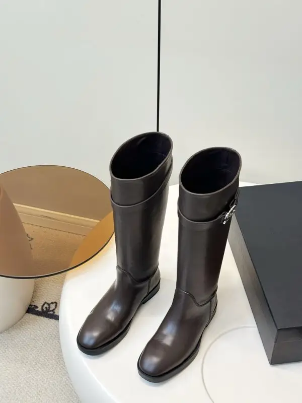Chanel Boots leather women's — Photo 4