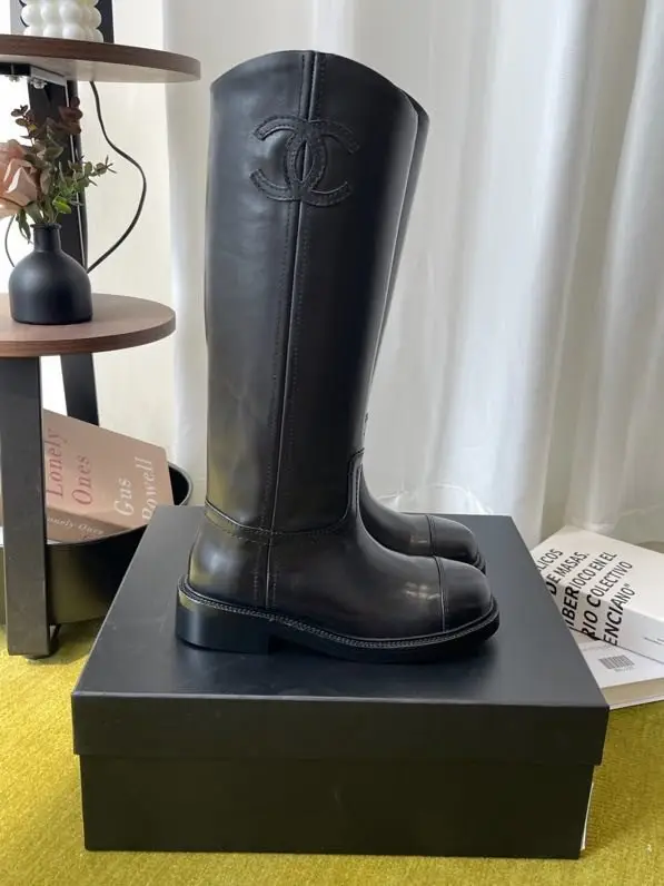 Chanel Boots leather women's — Photo 4