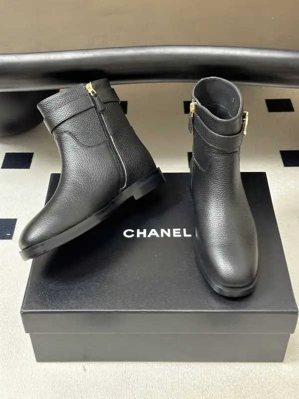 Chanel Ботинки кожаные женские — Фото 5