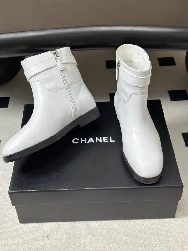Chanel Черевики шкіряні жіночі — Фото 5
