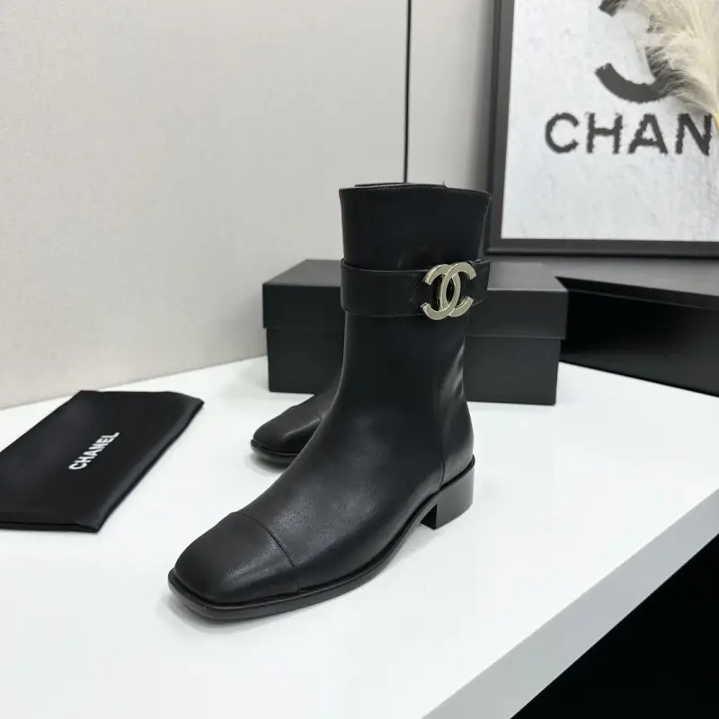Chanel Ботинки кожаные женские — Фото 5