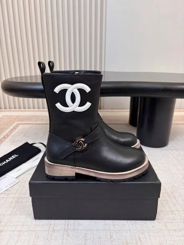 Chanel — Черевики жіночі