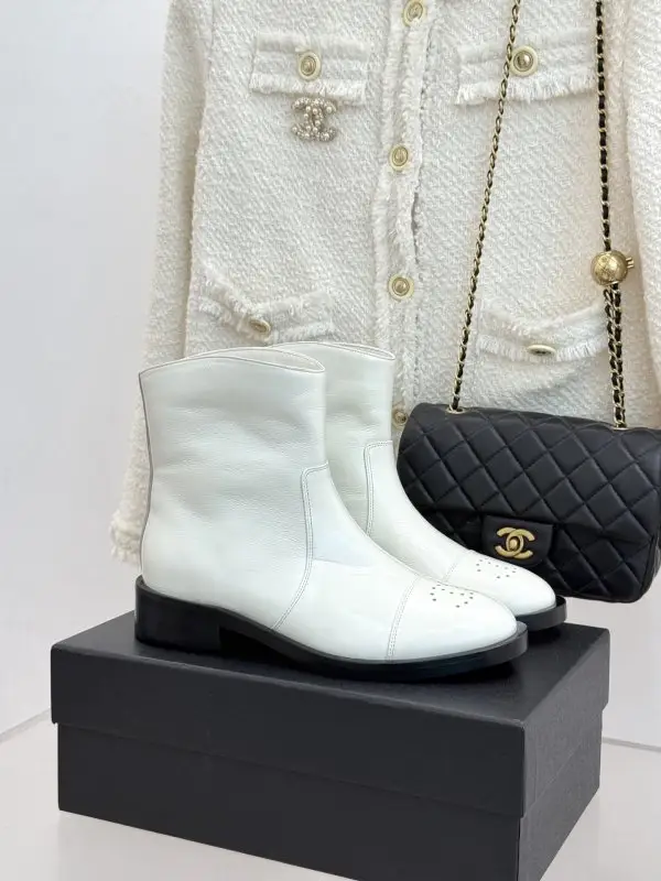 Chanel Черевики жіночі — Фото 1