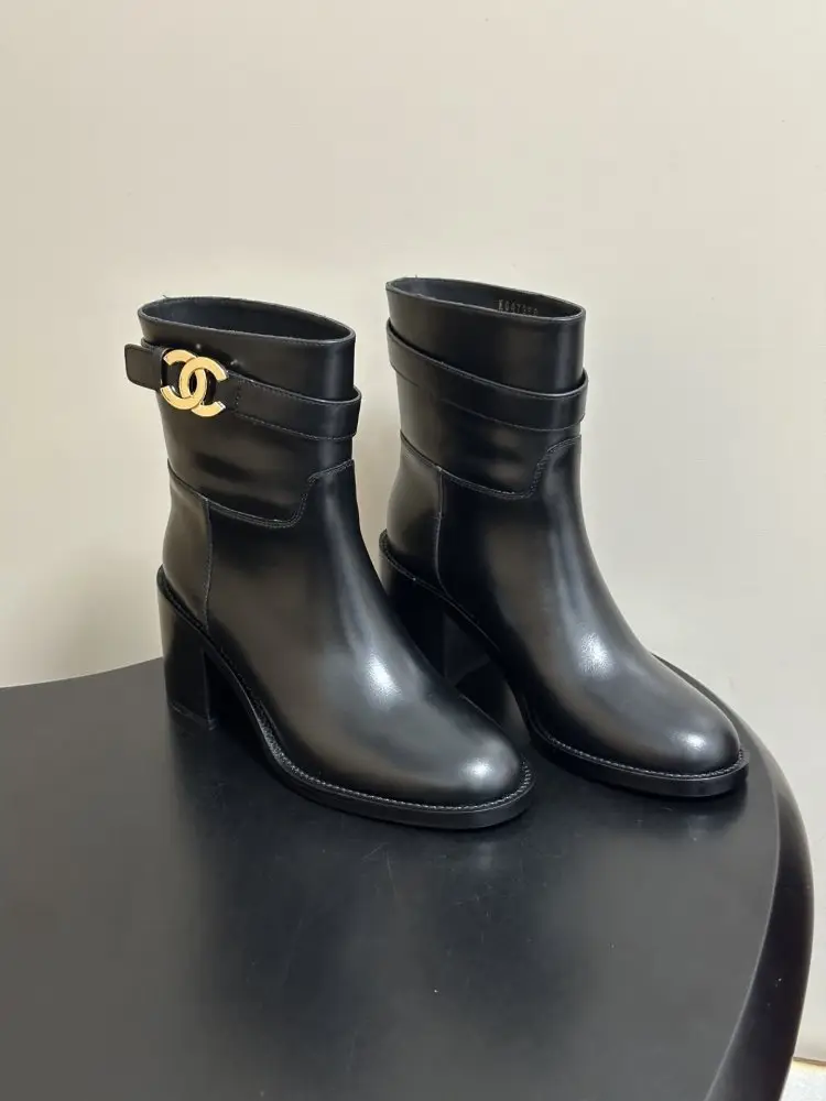 Chanel — Черевики жіночі