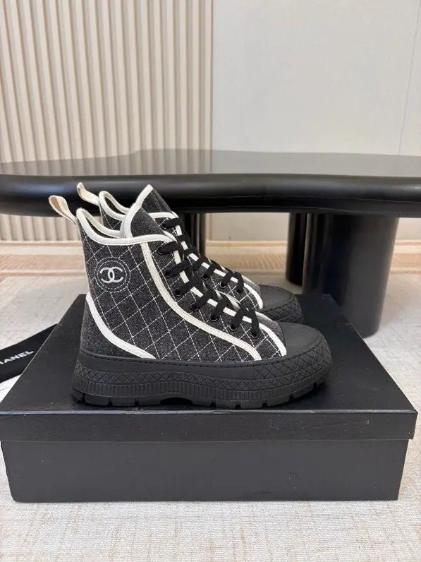 Chanel — Черевики жіночі