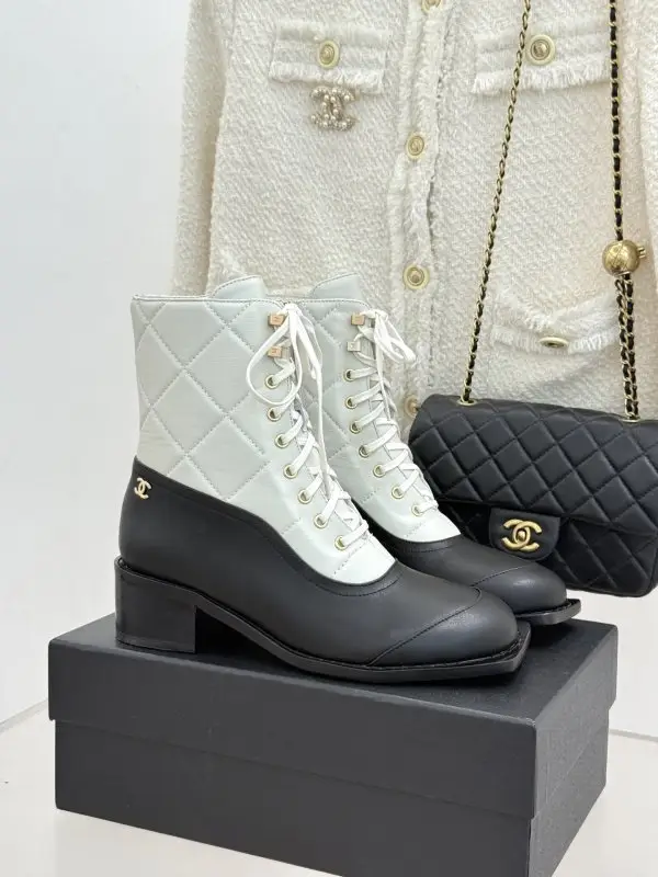 Chanel Черевики жіночі — Фото 1