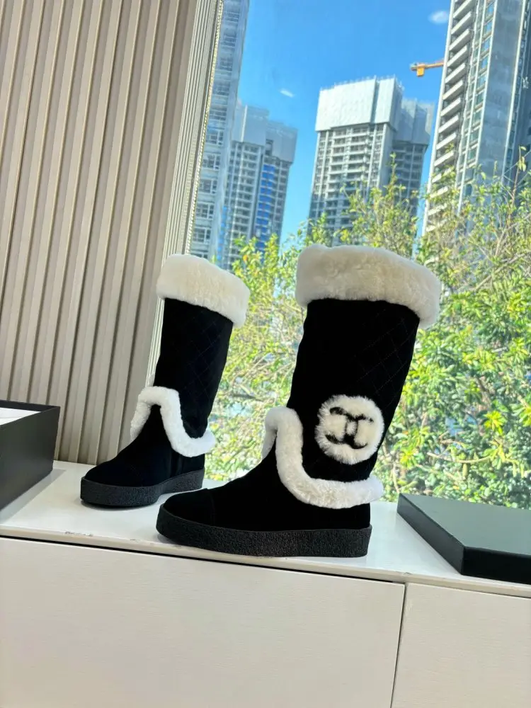 Chanel — Boots women's