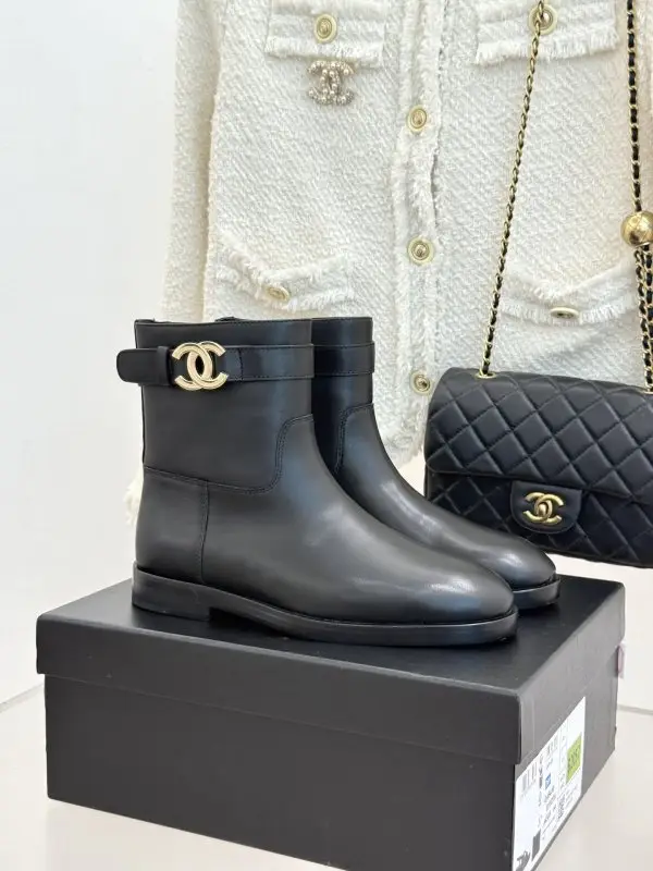 Chanel Черевики жіночі — Фото 1