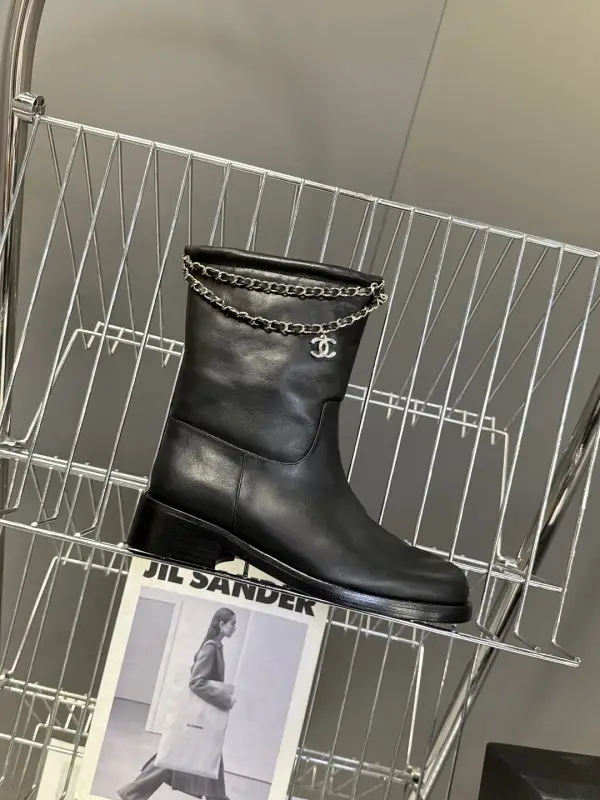 Chanel — Черевики жіночі