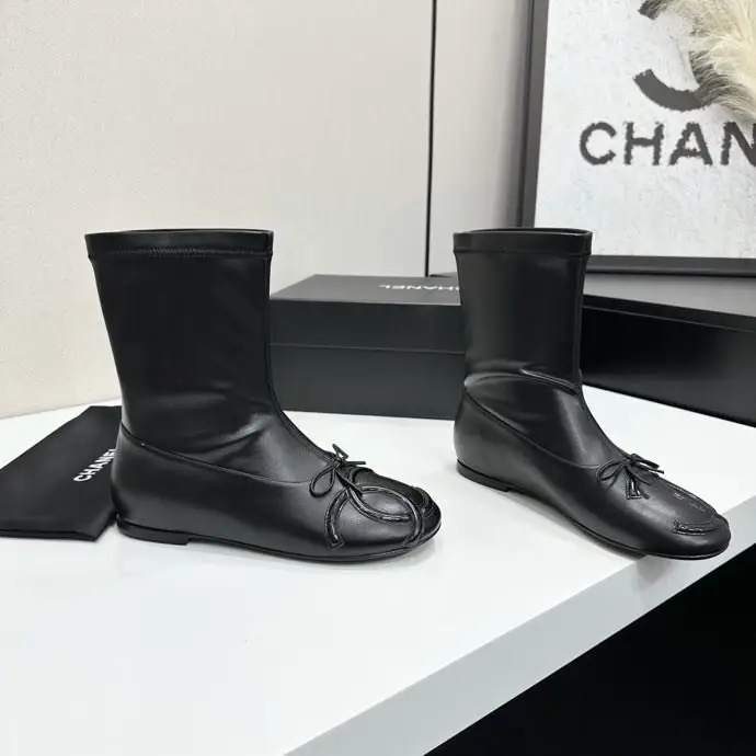 Chanel — Черевики жіночі