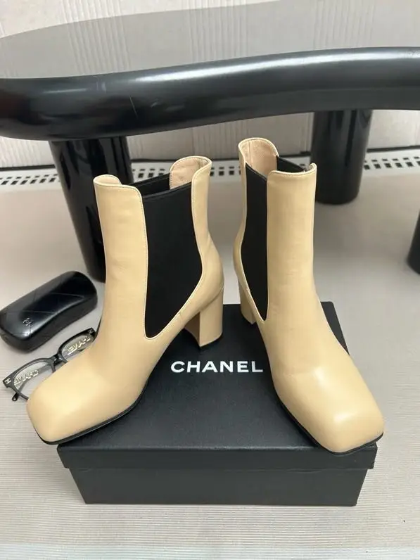 Chanel Черевики жіночі — Фото 1
