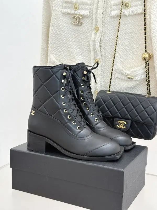 Chanel — Boots women's