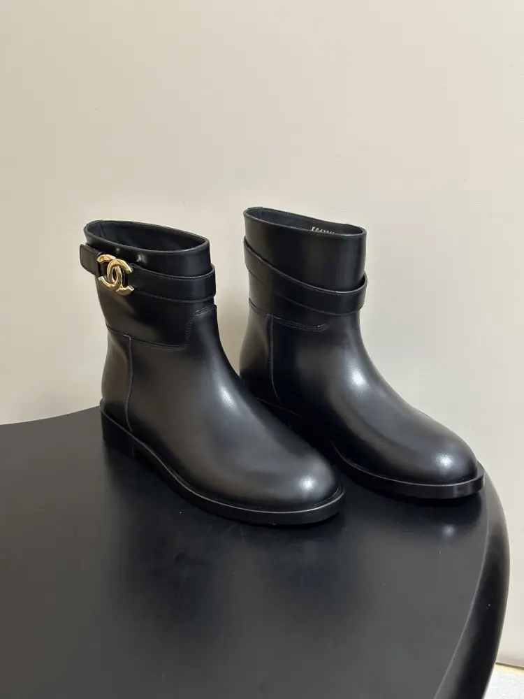 Chanel — Черевики жіночі