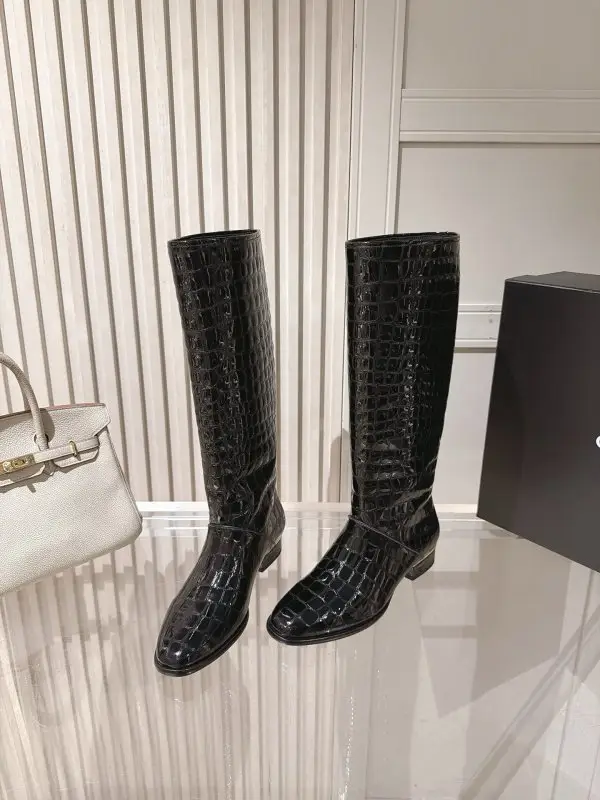 Chanel — Чоботи жіночі