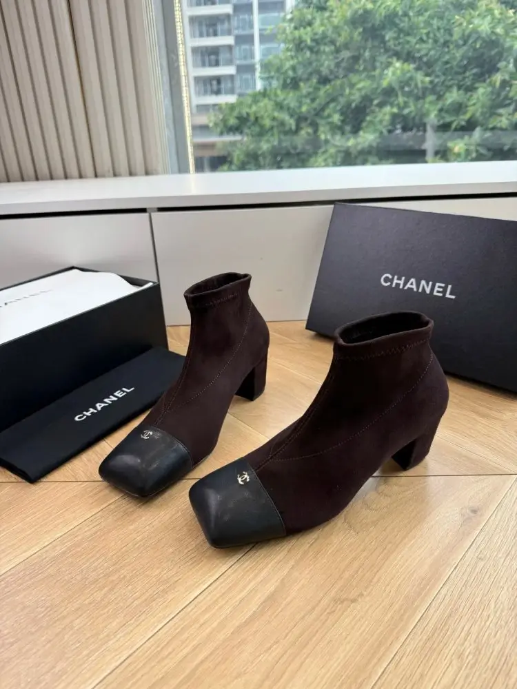 Chanel — Boots women's