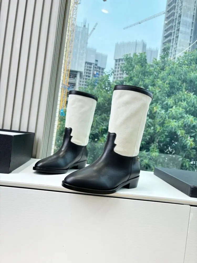Chanel — Boots women's
